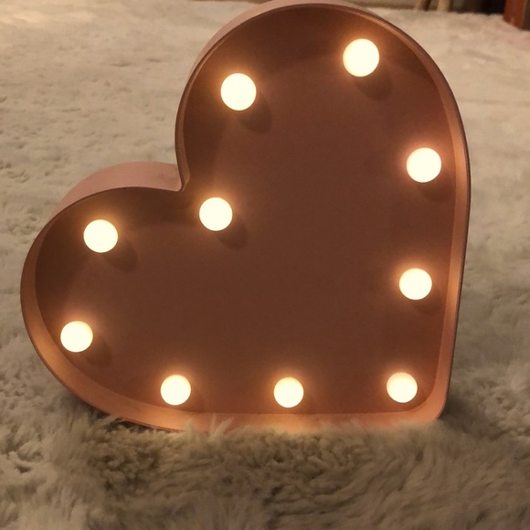Heart shaped light fixture - Picture 2 of 3
